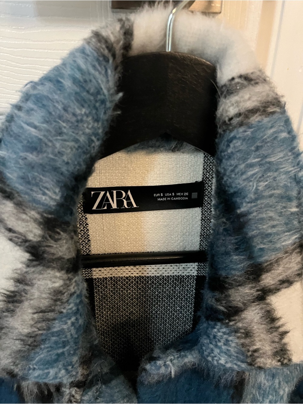 Zara Jacket - Picture 2 of 3